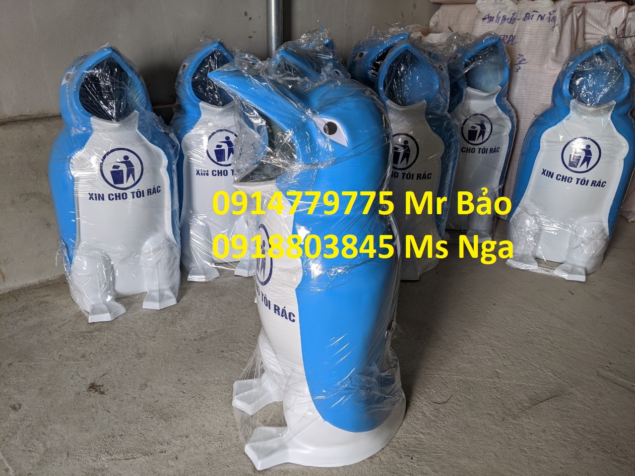 Thùng rác chim Cánh Cụt